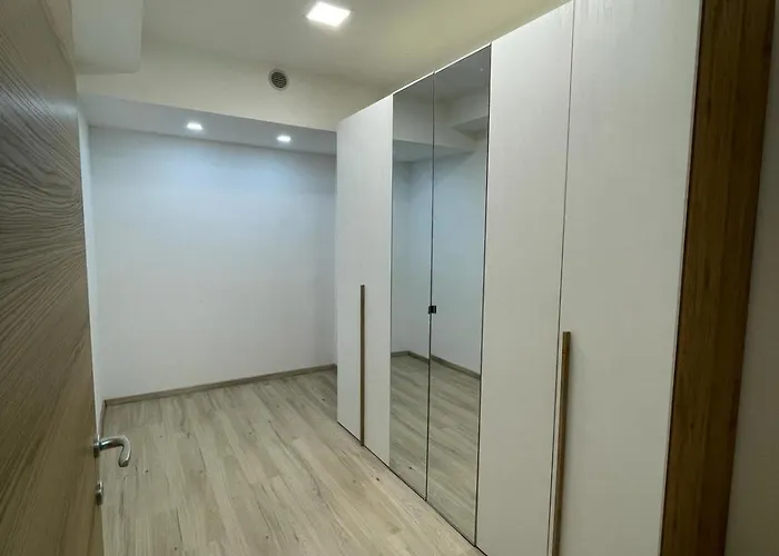 Villa Milano Apt N.4